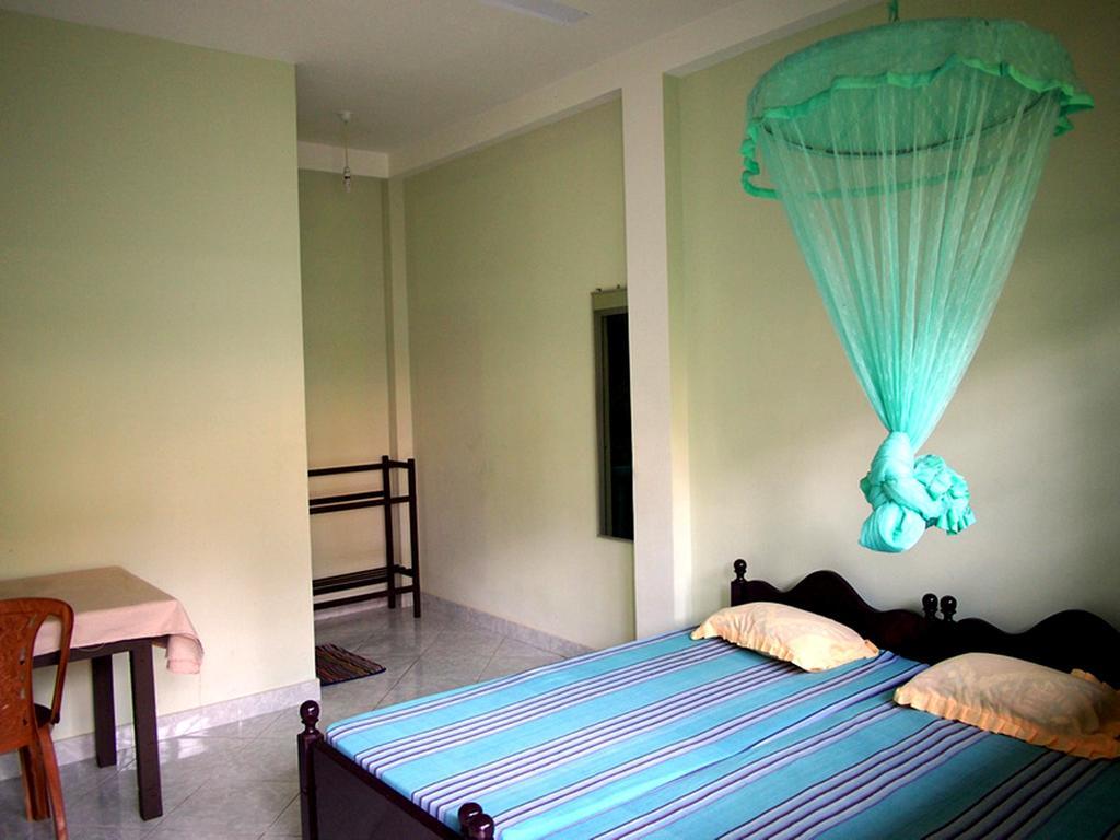 Amila Guest Hotel Trincomalee Bilik gambar