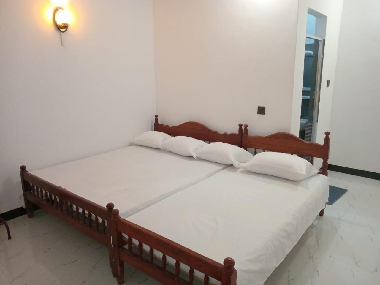 Amila Guest Hotel Trincomalee Luaran gambar