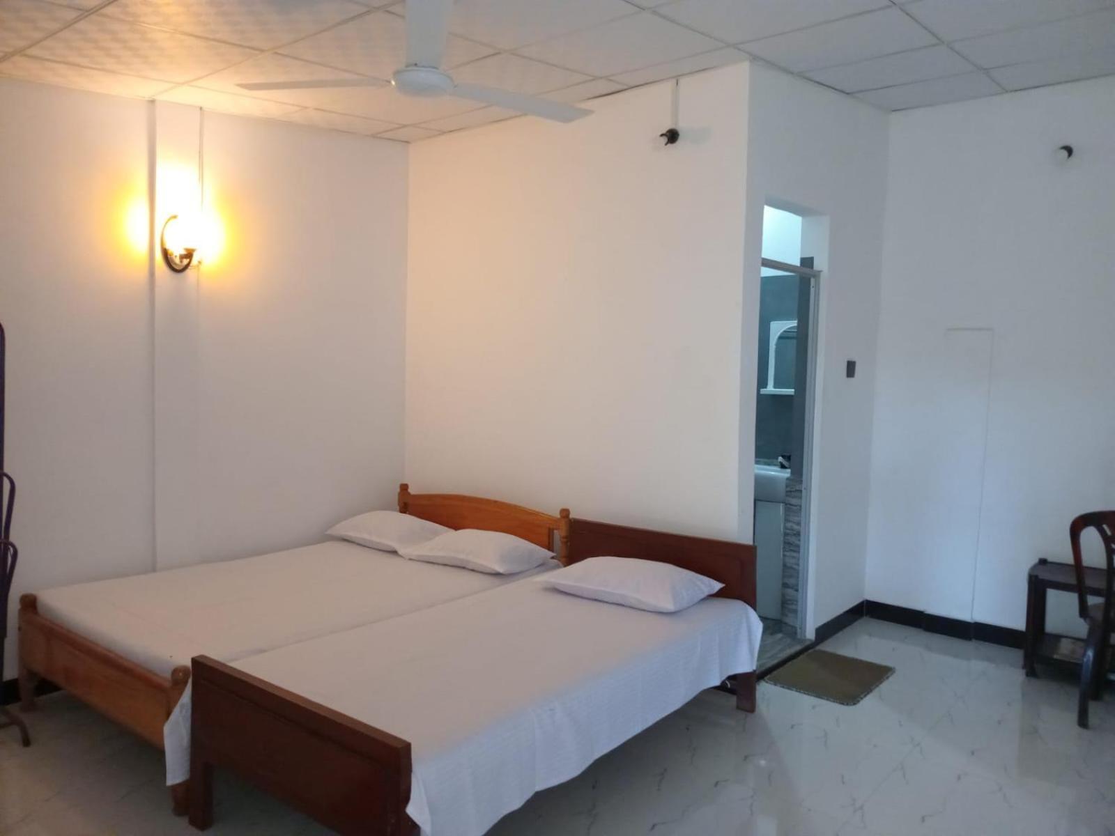 Amila Guest Hotel Trincomalee Luaran gambar
